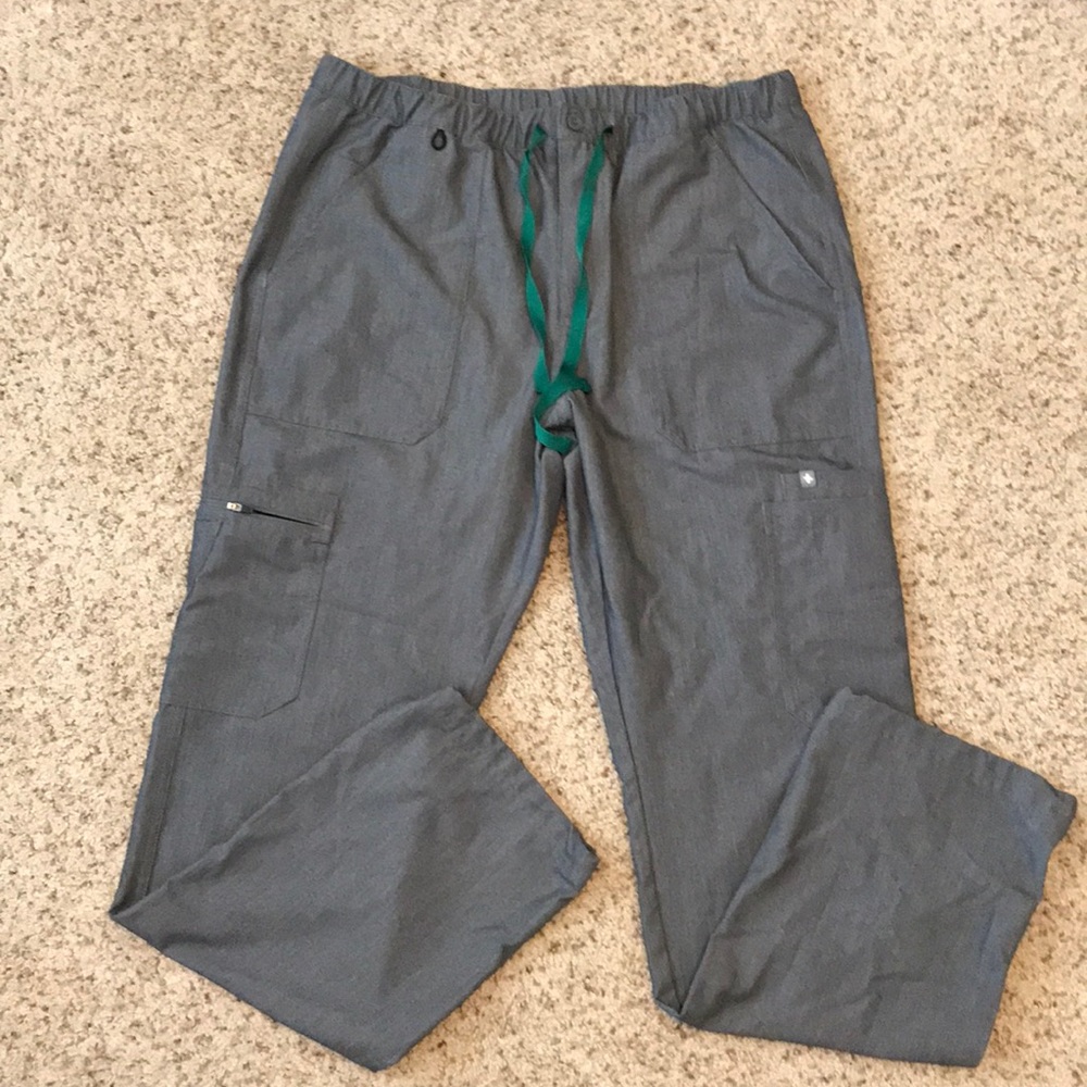 Figs Gray Men's Cairo Scrub Pants with Green Drawstring